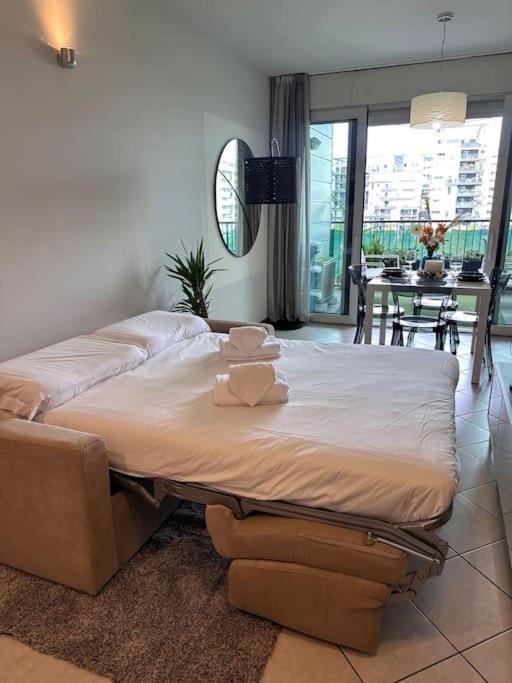 Oasi Di Relax Con Box Privato E Balcone, Vicino M1 *