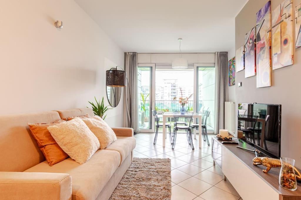 Oasi Di Relax Con Box Privato E Balcone, Vicino M1 Apartamento *
